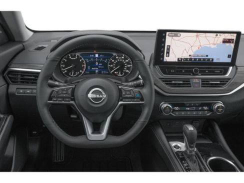 New 2025 Nissan Altima 2.5 SL FWD image 9
