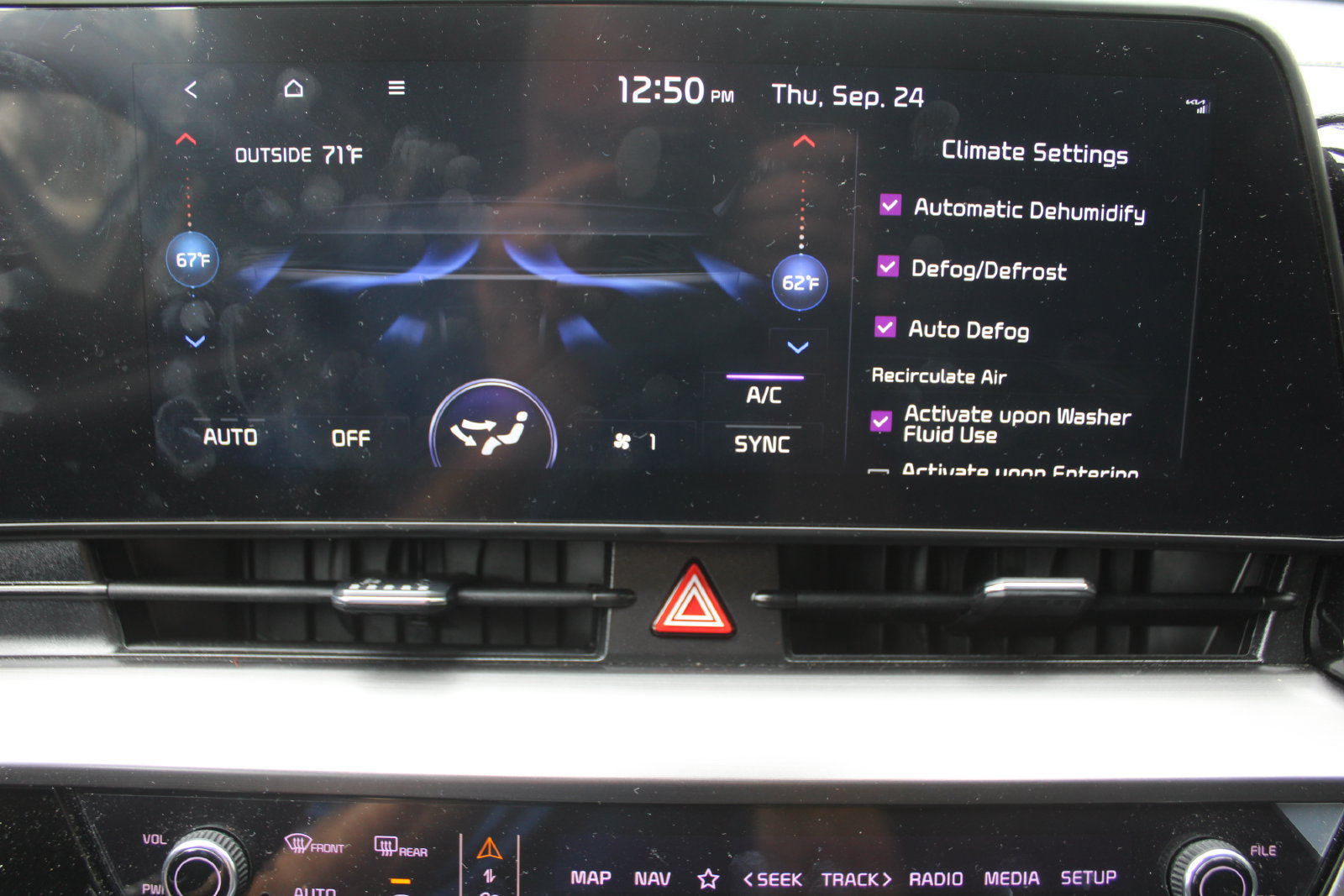 Certified 2023 Kia Sportage EX FWD image 43