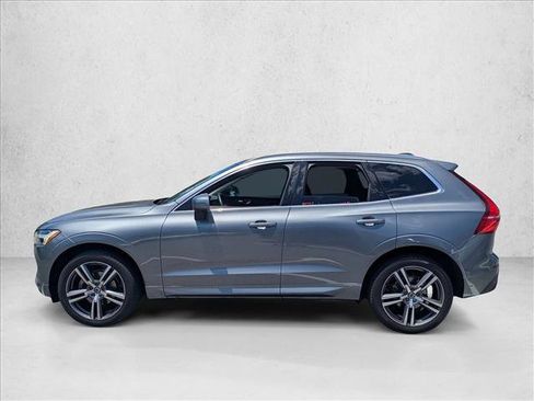 Used 2021 Volvo XC60 T5 Momentum w/ Protection Package Premier FWD image 8