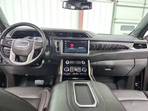 Used 2023 GMC Yukon Denali image 27