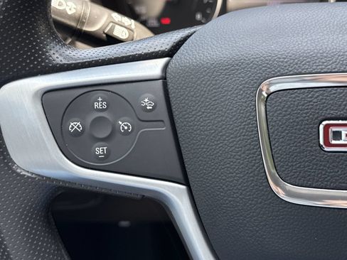 Used 2023 GMC Terrain SLE w/ Driver Convenience Package FWD image 20