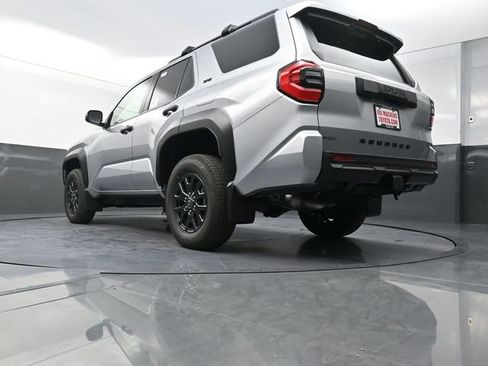 Used 2026 Toyota 4Runner SR5 image 34