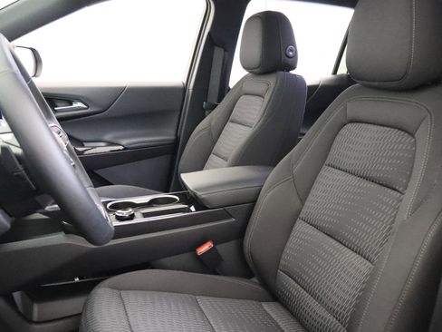 New 2026 Chevrolet Equinox LT w/ Safety and Technology Package FWD image 23