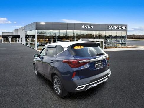 Used 2023 Kia Seltos S w/ Navigation Package AWD/4WD image 5