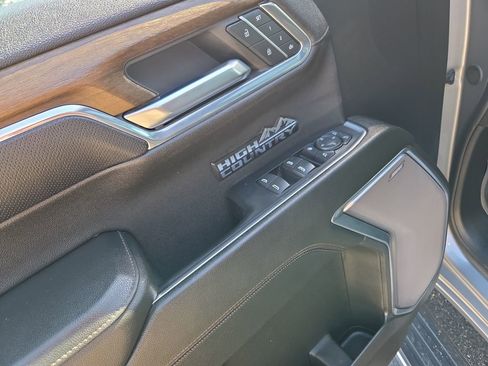 Certified 2024 Chevrolet Silverado 1500 High Country w/ High Country Premium Package AWD/4WD image 29