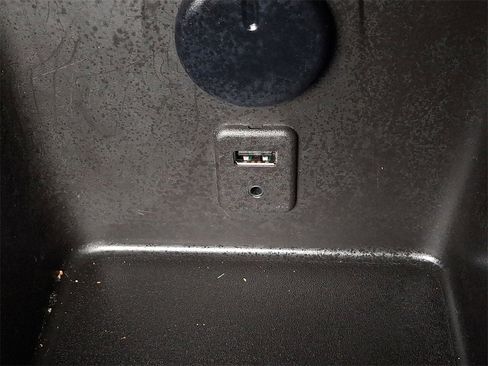 Certified 2015 Chevrolet Camaro LT image 23