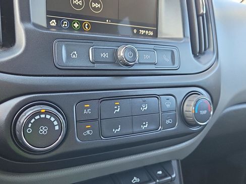 Used 2019 Chevrolet Colorado W/T w/ WT Convenience Package AWD/4WD image 29