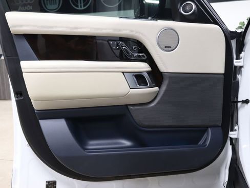 Used 2019 Land Rover Range Rover Long Wheelbase Supercharged image 9
