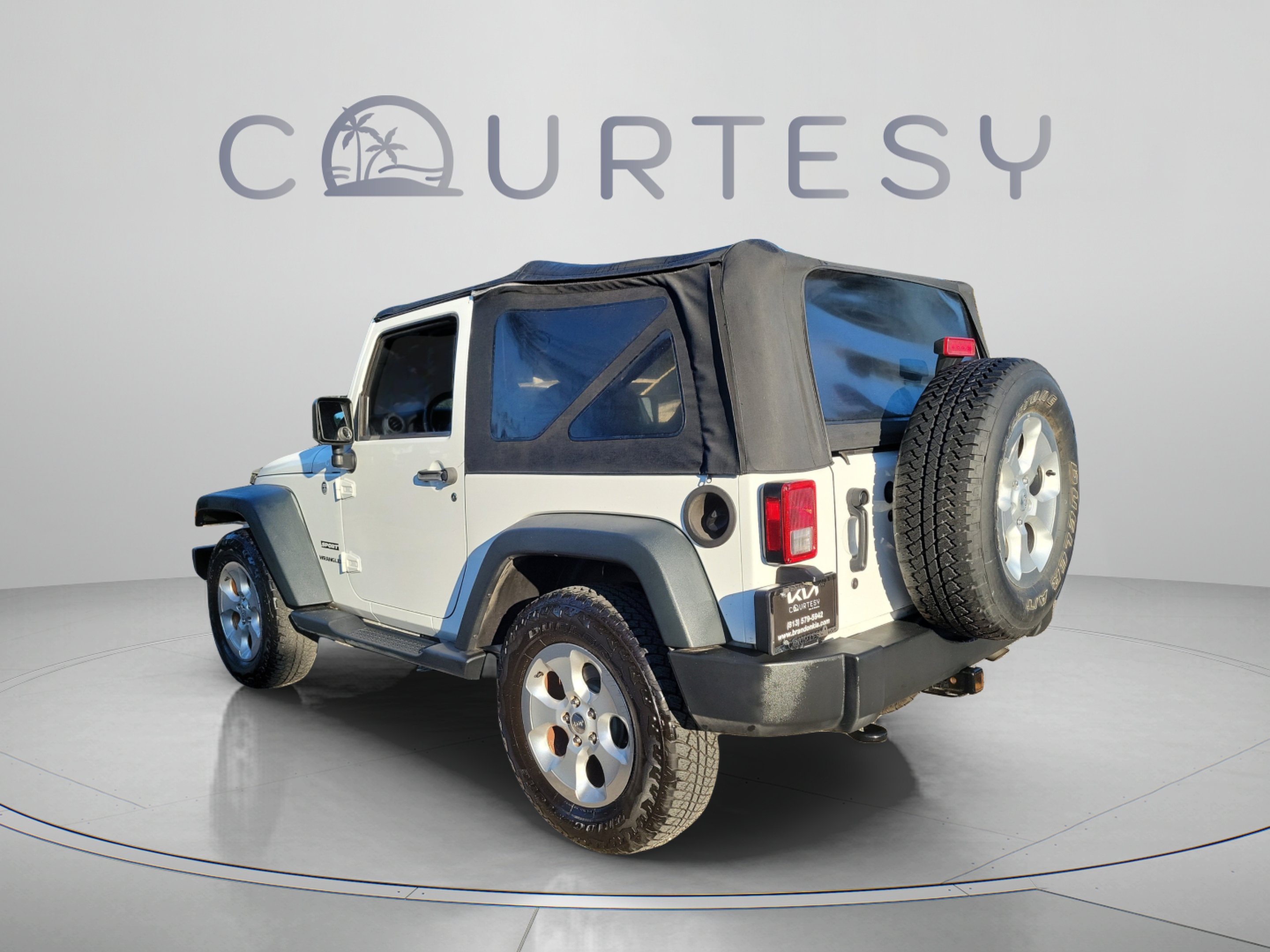Used 2013 Jeep Wrangler Sport w/ Connectivity Group AWD/4WD image 2