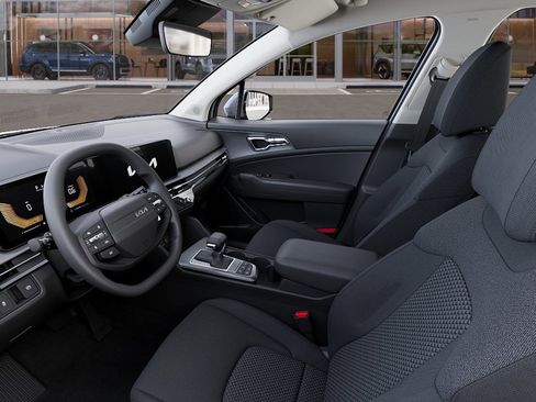New 2026 Kia Sportage LX w/ LX Convenience Package FWD image 17