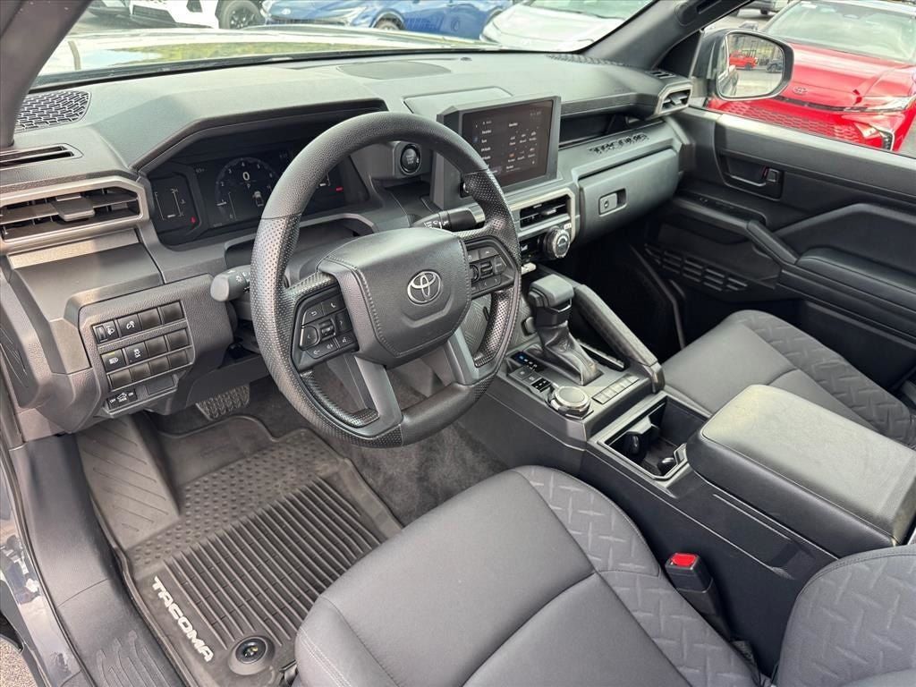 Used 2025 Toyota Tacoma SR AWD/4WD image 14