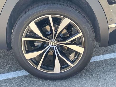 New 2026 Volkswagen Atlas Cross Sport SEL Premium R-Line AWD/4WD image 7