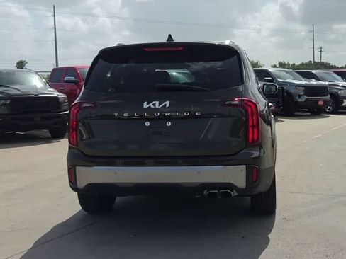 Used 2025 Kia Telluride S FWD image 7