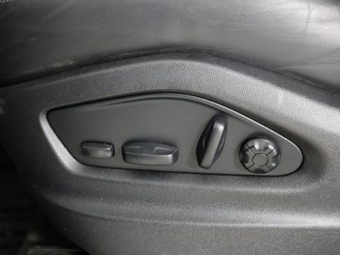 Used 2024 Porsche Cayenne Coupe image 23