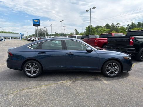 Used 2023 Honda Accord EX image 9