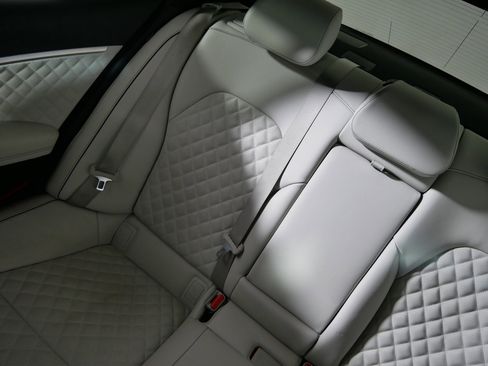 Used 2024 Genesis G70 3.3T Advanced w/ Sport Prestige Package image 12