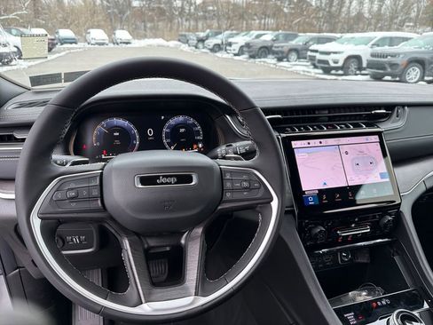 New 2025 Jeep Grand Cherokee Limited w/ MOPAR Finishing Package image 14