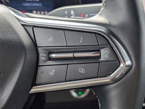 Used 2024 Chevrolet Traverse LT image 24