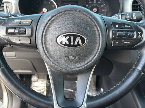 Used 2016 Kia Sorento AWD w/ LX Convenience Package image 22