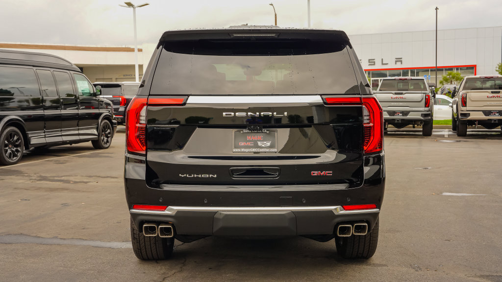 New 2026 GMC Yukon Denali w/ Advanced Technology Package AWD/4WD image 7