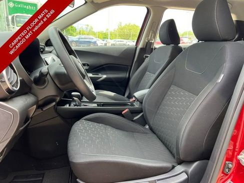Used 2024 Nissan Kicks SV FWD image 3