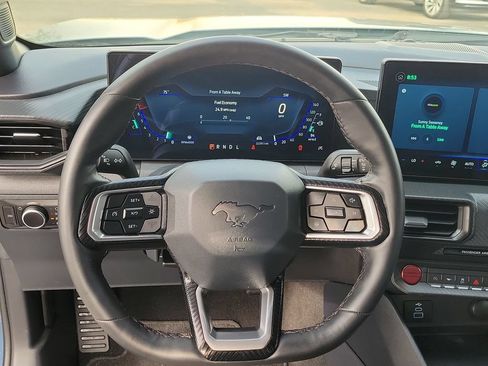 Used 2025 Ford Mustang Coupe RWD image 21