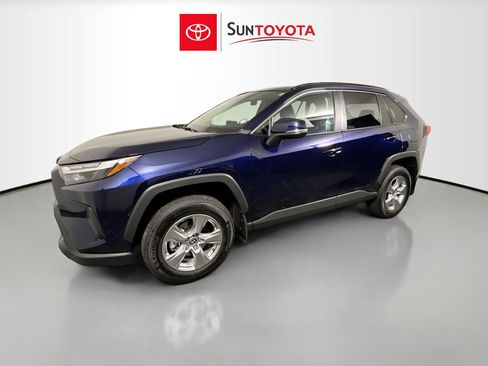 Used 2025 Toyota RAV4 XLE image 9