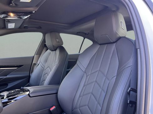 Used 2026 BMW 530i w/ Premium Package image 24