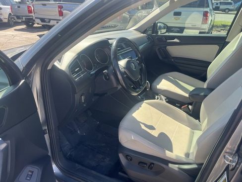 Used 2018 Volkswagen Tiguan SEL image 16