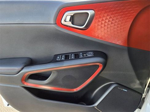 Used 2025 Kia Soul GT-Line w/ GT-Line Technology Package image 16