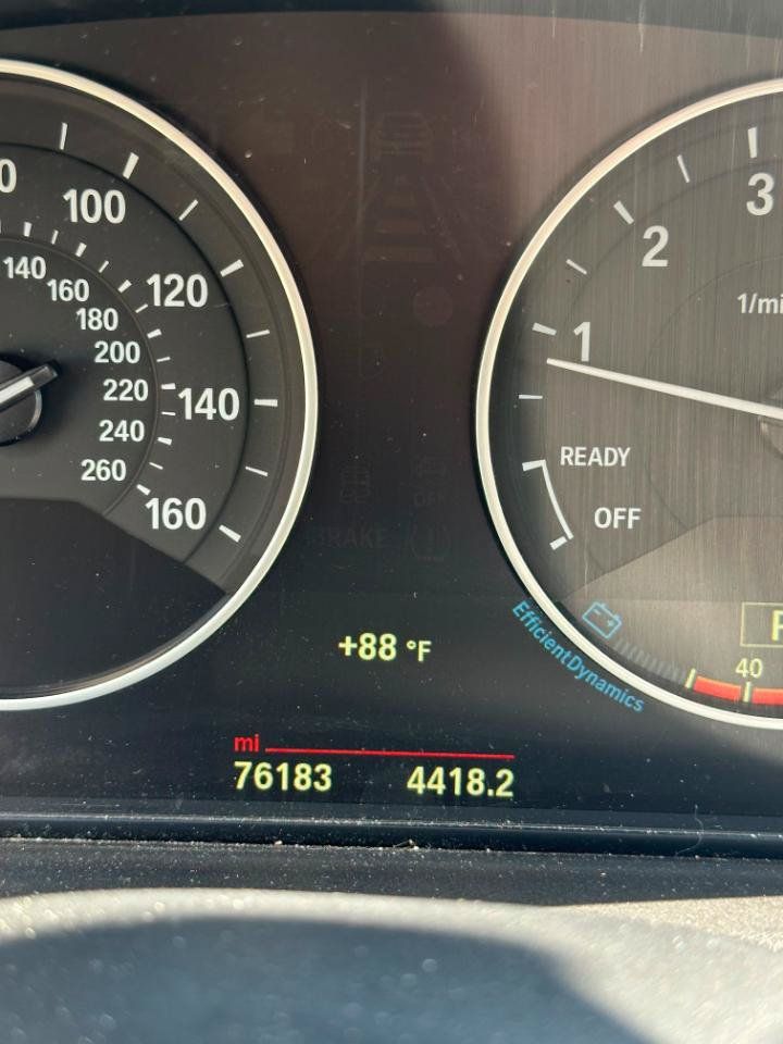 Used 2015 BMW 320i xDrive Sedan AWD/4WD image 34
