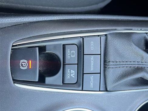 Used 2023 Toyota Camry LE FWD image 21