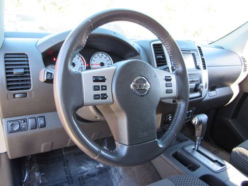 Used 2015 Nissan Xterra PRO-4X image 15
