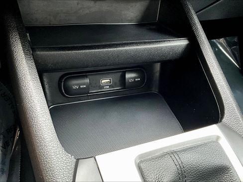 Certified 2023 Kia Forte LXS w/ LXS Technology Package FWD image 16
