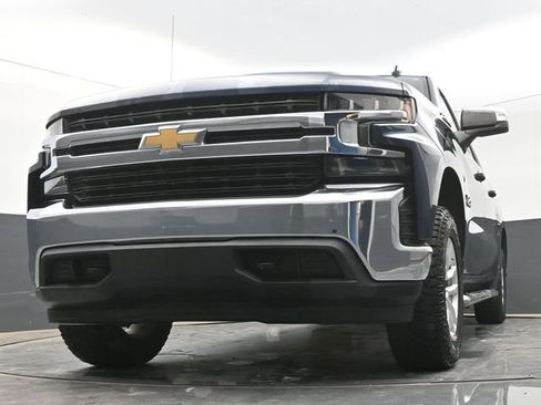 Used 2019 Chevrolet Silverado 1500 LT w/ Texas Edition AWD/4WD image 37