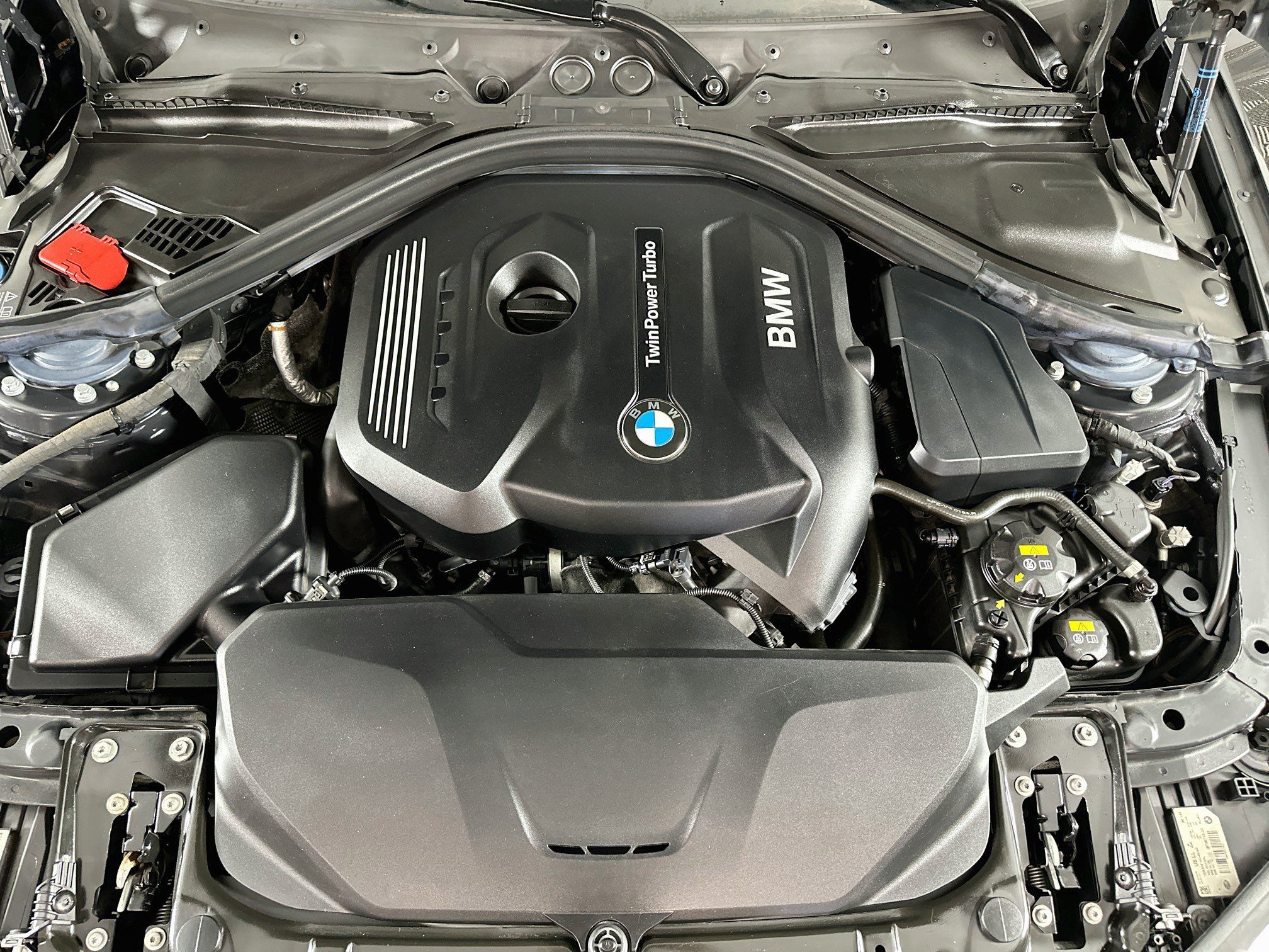 Used 2018 BMW 330i xDrive Sedan w/ Convenience Package AWD/4WD image 35