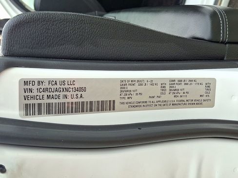 Certified 2022 Dodge Durango SXT w/ Anodized Platinum Package image 28