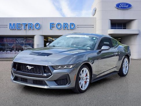 Used 2025 Ford Mustang GT Premium RWD image 7