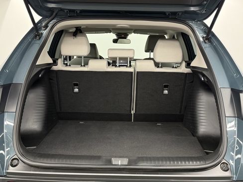 Used 2023 Honda HR-V LX image 11