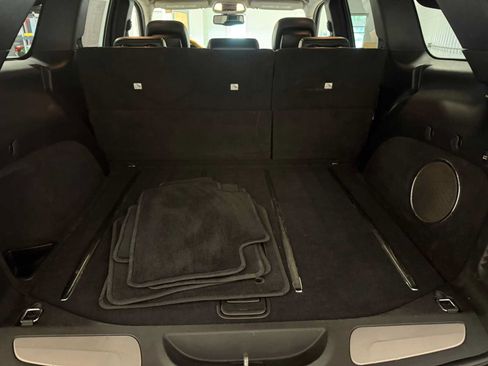 Used 2013 Jeep Grand Cherokee Overland AWD/4WD image 25