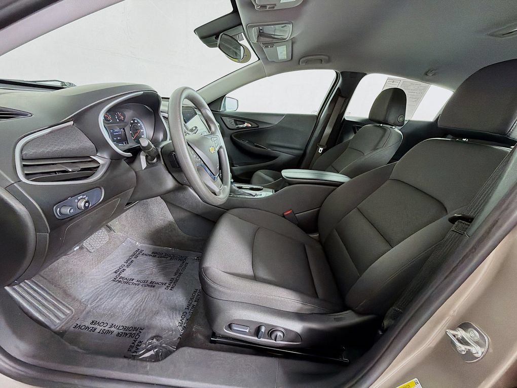 Used 2024 Chevrolet Malibu LT FWD image 12