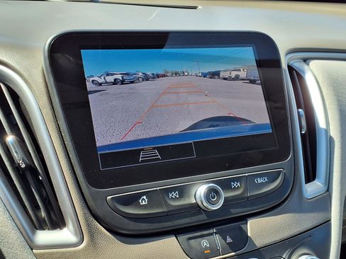 Used 2025 Chevrolet Malibu LS image 5