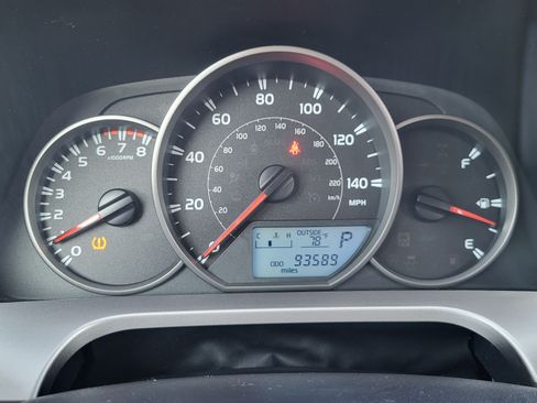Used 2016 Toyota RAV4 LE AWD/4WD image 14