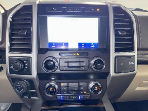 Used 2020 Ford F150 Lariat w/ Equipment Group 502A Luxury AWD/4WD image 24