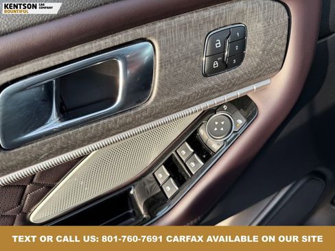 Used 2025 Ford Explorer Platinum w/ LUX Leather Package image 23