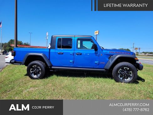 New 2025 Jeep Gladiator Rubicon AWD/4WD image 13
