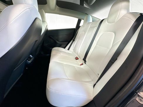 Used 2021 Tesla Model 3 Performance image 21