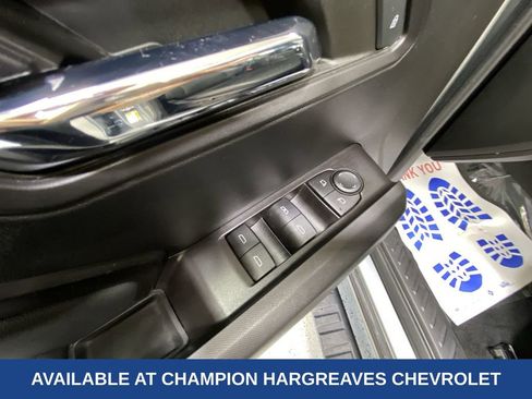 Used 2023 Chevrolet Colorado LT w/ LT Convenience Package III image 32