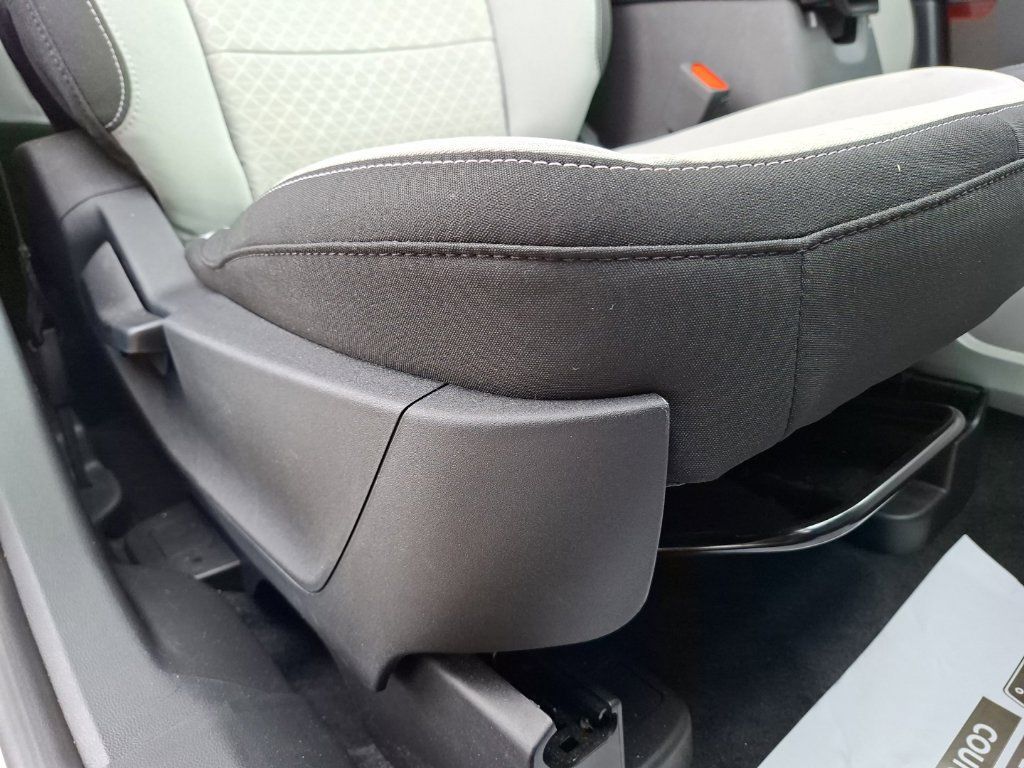 Used 2024 Ford Escape Active FWD image 32