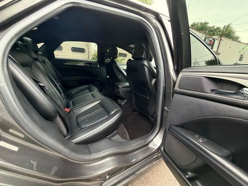 Used 2017 Lincoln MKZ Premiere FWD image 32